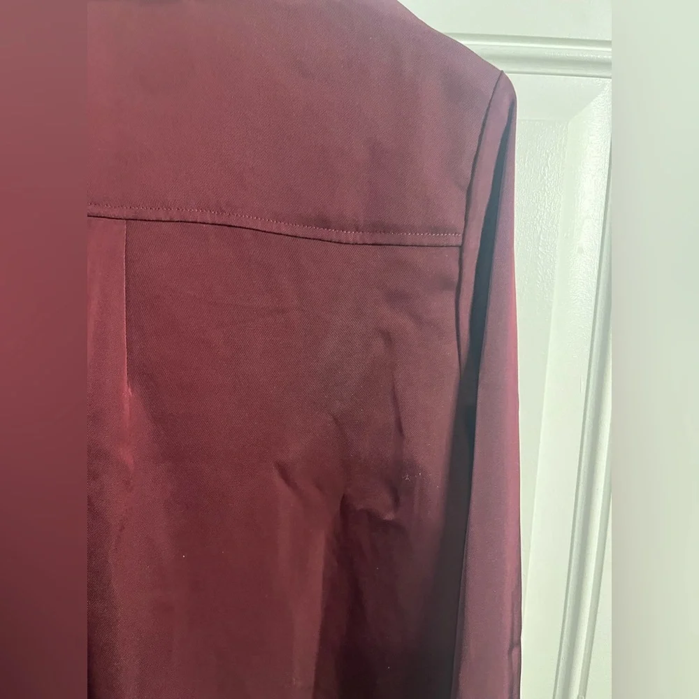 H&M satin collared long-sleeve Button Up shirt Burgundy/Maroon button-up blouse